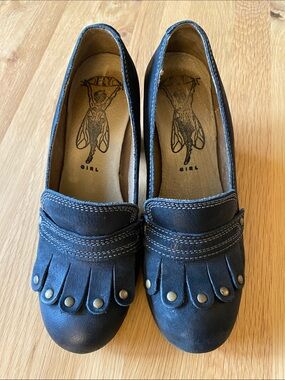 FLY LONDON Fly Girl pumps. Amazing leather shoes!! Gray black striped heels.